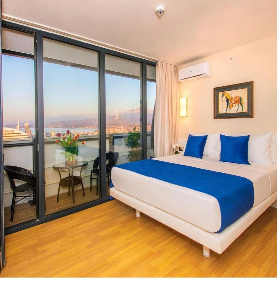 Orbi City Center Sea View Lejlighedshotel Batumi Eksteriør billede