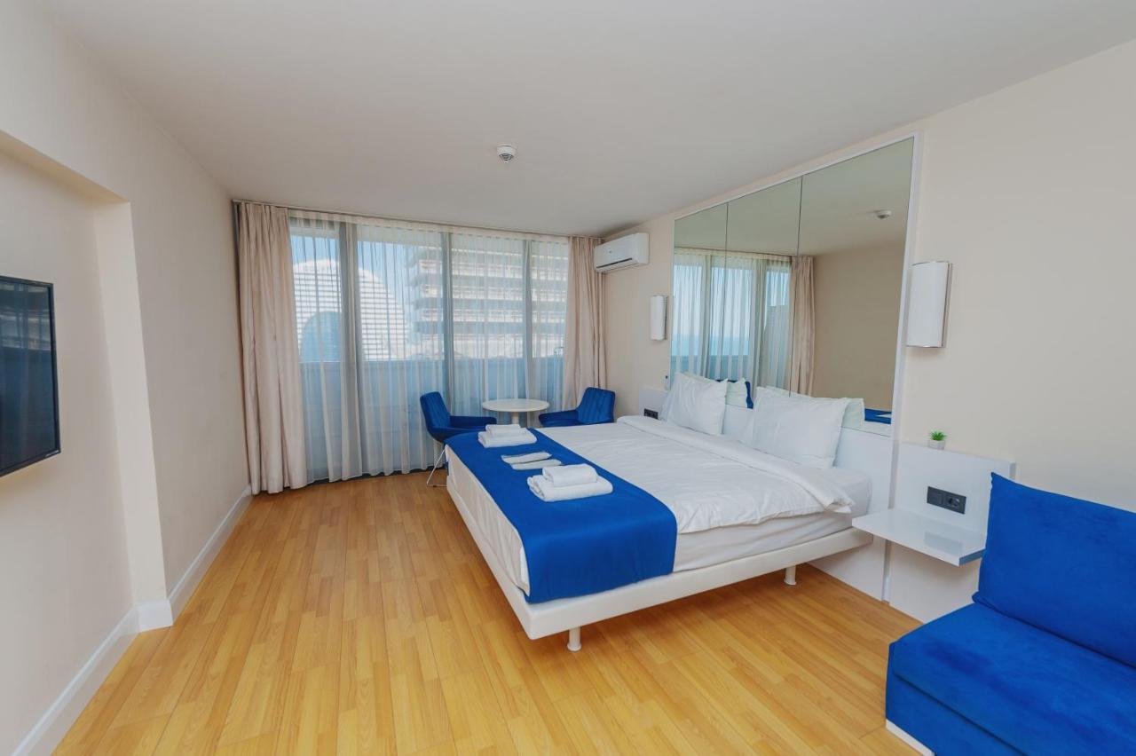 Orbi City Center Sea View Lejlighedshotel Batumi Eksteriør billede