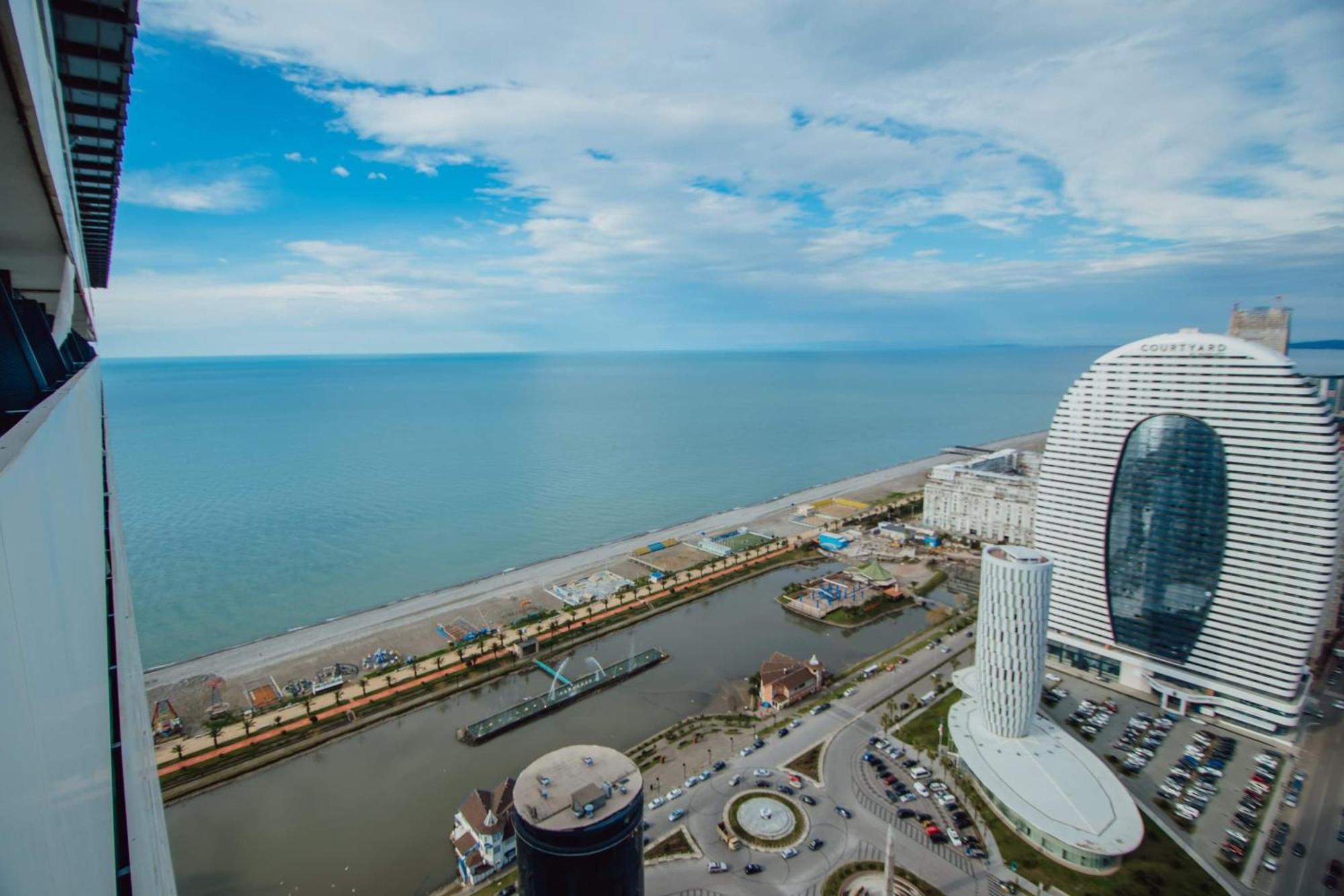 Orbi City Center Sea View Lejlighedshotel Batumi Eksteriør billede