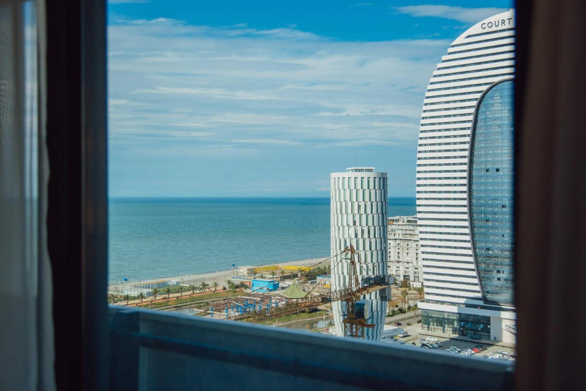 Orbi City Center Sea View Lejlighedshotel Batumi Eksteriør billede